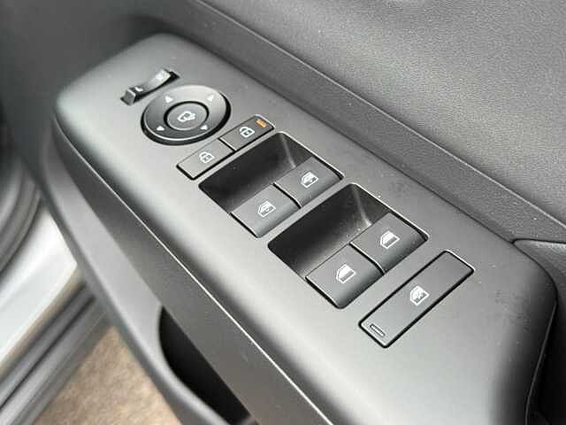 Hyundai KONA 1.6T 138 Ultimate 5dr DCT Silver