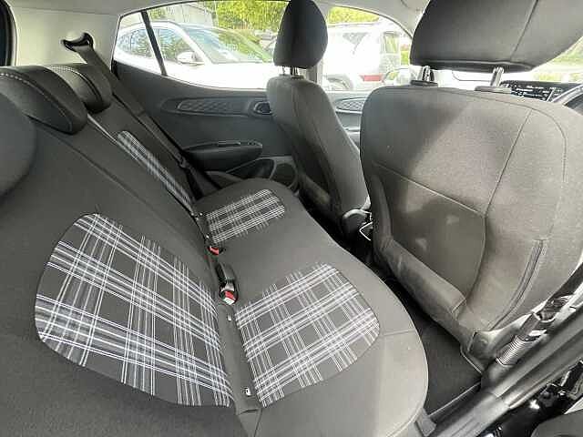 Hyundai i10 1.0 [63] Premium 5dr Auto [Nav]