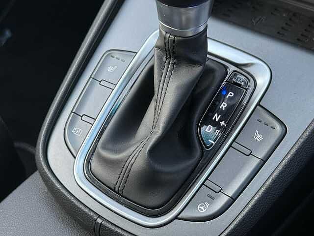 Hyundai KONA 1.6 GDi Hybrid Premium 5dr DCT