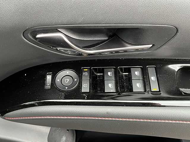 Hyundai TUCSON 1.6T Hybrid N Line 5dr Auto Black