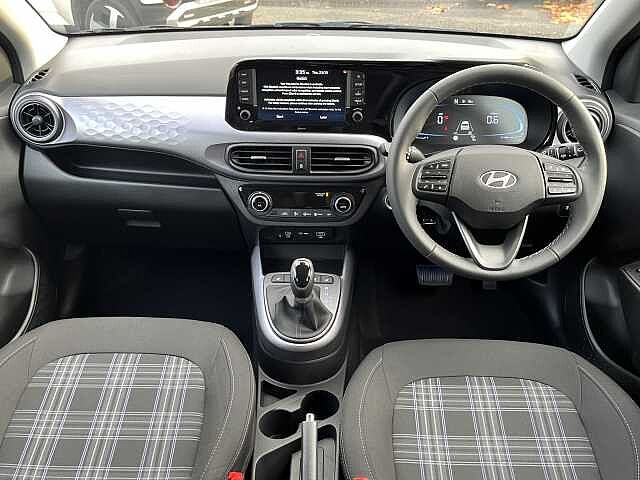 Hyundai i10 1.2 [79] Premium 5dr Auto [Nav]