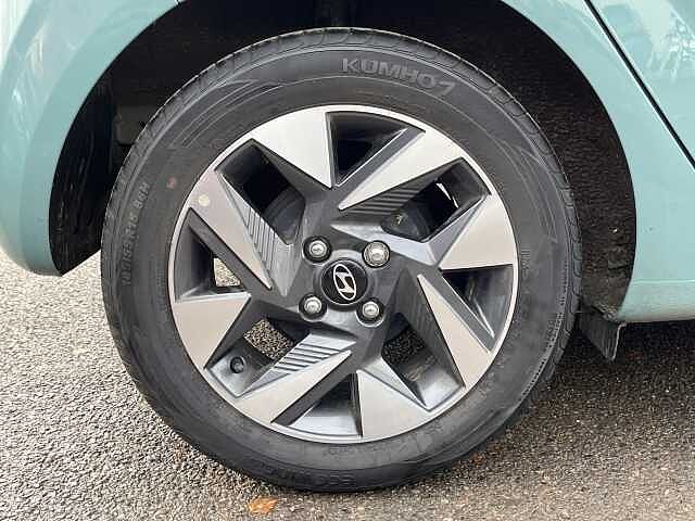 Hyundai i10 1.2 Advance 5dr Auto