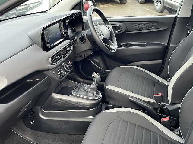 Hyundai i10 1.2 Advance 5dr Auto