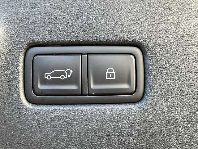 Hyundai SANTA FE 1.6 TGDi Hybrid Calligraphy 5dr 4WD Auto