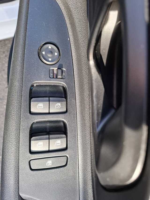 Hyundai i20 1.0T GDi 48V MHD SE Connect 5dr