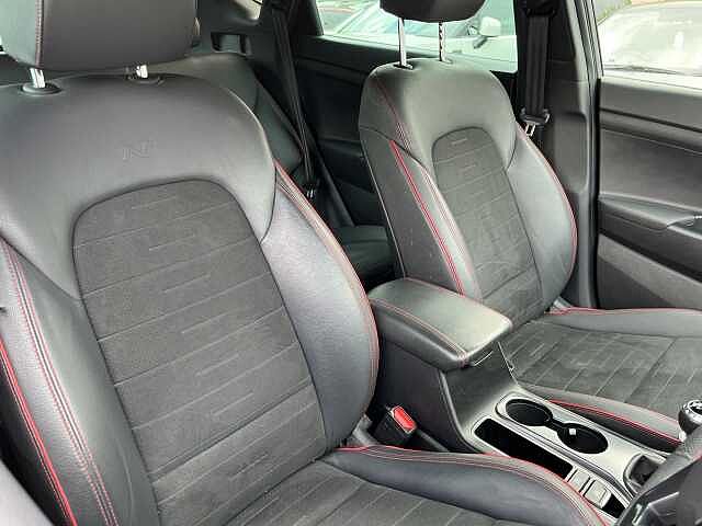 Hyundai TUCSON 1.6 CRDi 48V MHD 136 N Line 5dr 2WD