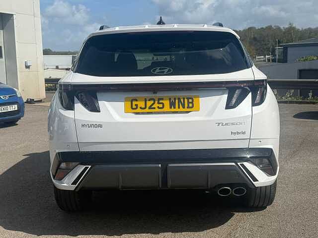 Hyundai TUCSON 1.6T Hybrid N Line 5dr Auto White