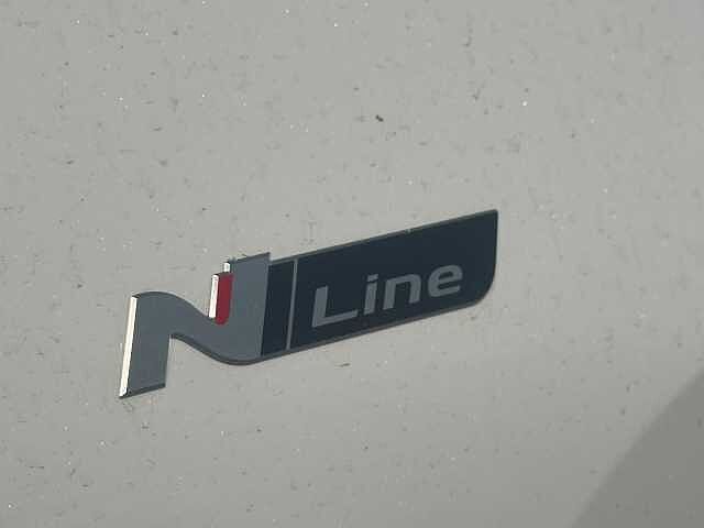 Hyundai TUCSON 1.6T Hybrid N Line 5dr Auto White