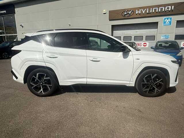 Hyundai TUCSON 1.6T Hybrid N Line 5dr Auto White