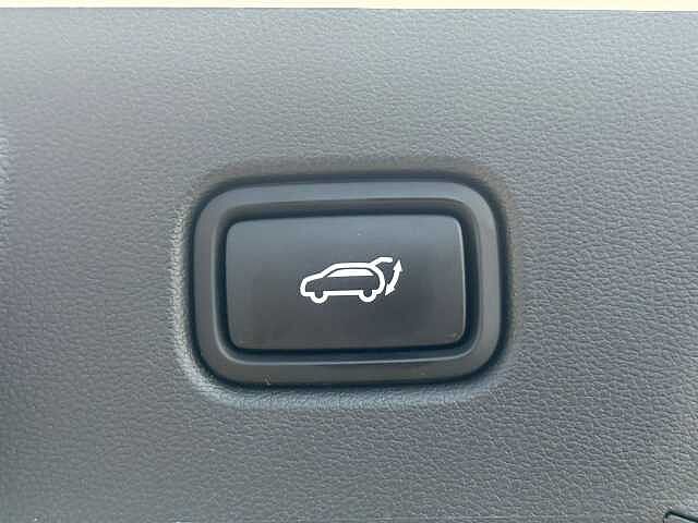 Hyundai TUCSON 1.6T Hybrid N Line 5dr Auto White