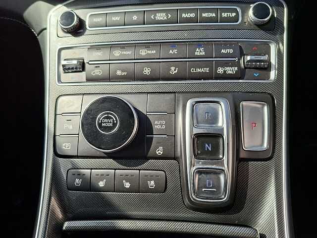 Hyundai SANTA FE 1.6 TGDi Hybrid Ultimate 5dr Auto