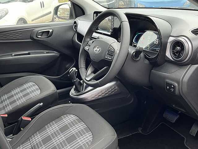 Hyundai i10 1.0 [63] Premium 5dr Auto [Nav]