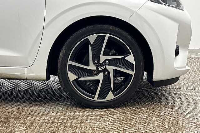 Hyundai i10 1.2 [79] Premium 5dr Auto [Nav]