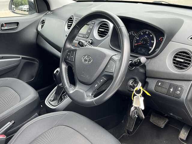 Hyundai i10 1.2 SE 5dr Auto