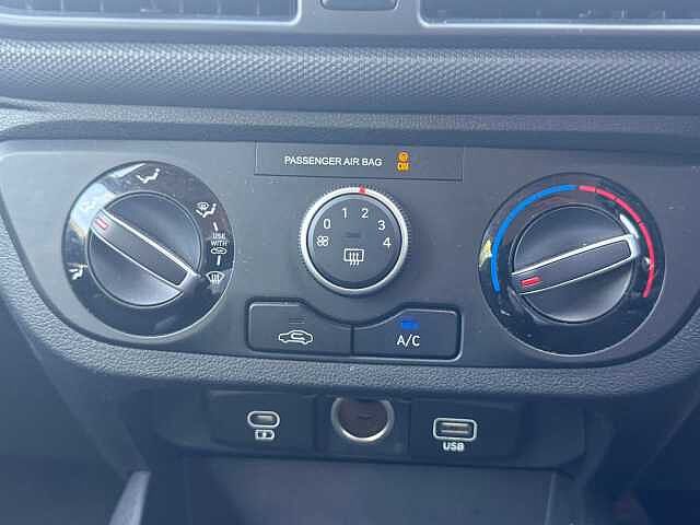 Hyundai i10 1.0 [63] Advance 5dr Auto [Nav]