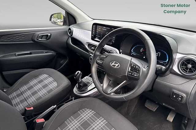Hyundai i10 1.2 [79] Premium 5dr Auto [Nav]