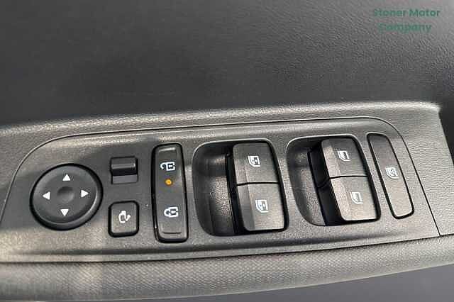 Hyundai INSTER 85kW 02 49kWh 5dr Auto Black