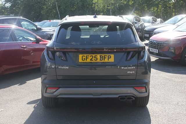 Hyundai TUCSON 1.6T Plug-in Hybrid Premium 5dr 4WD Auto
