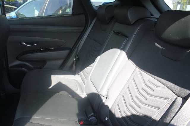 Hyundai TUCSON 1.6T Plug-in Hybrid Premium 5dr 4WD Auto