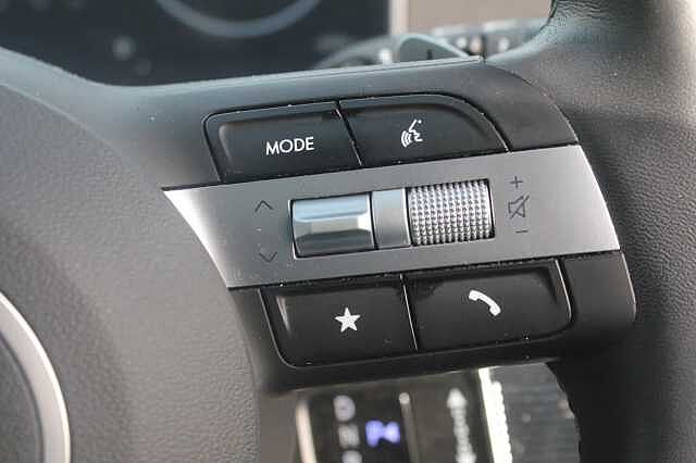 Hyundai TUCSON 1.6T Plug-in Hybrid Ultimate 5dr Auto White